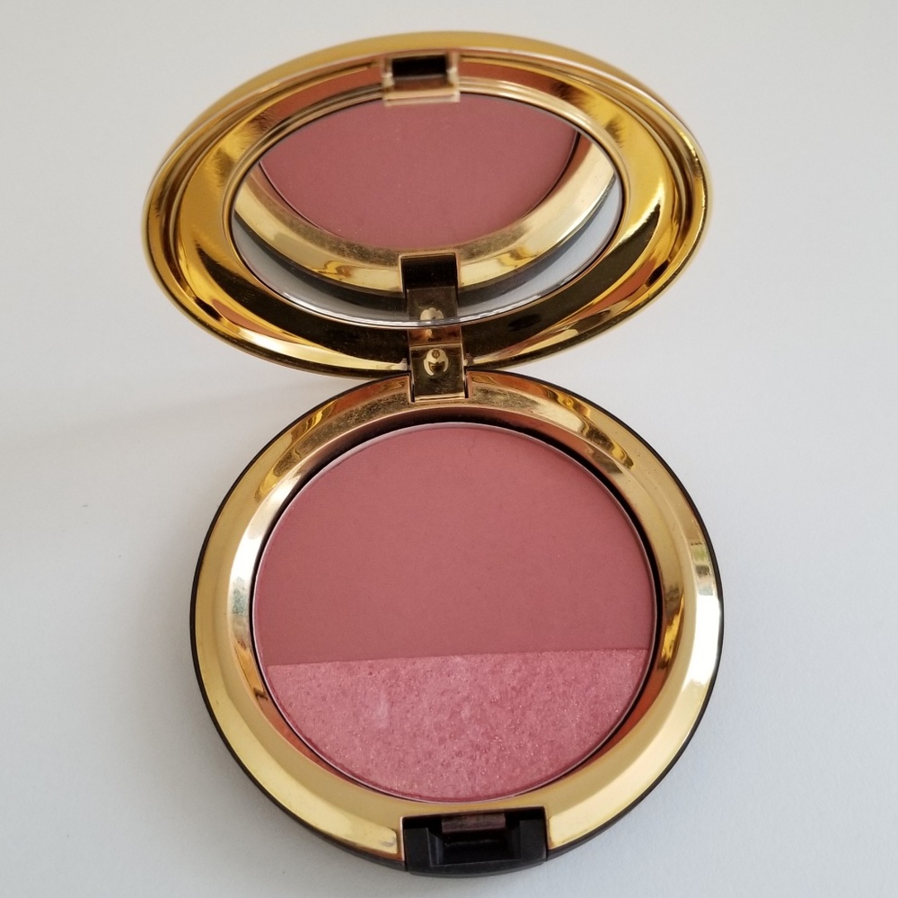 MAC COLLECTION CAITLYN JENNER